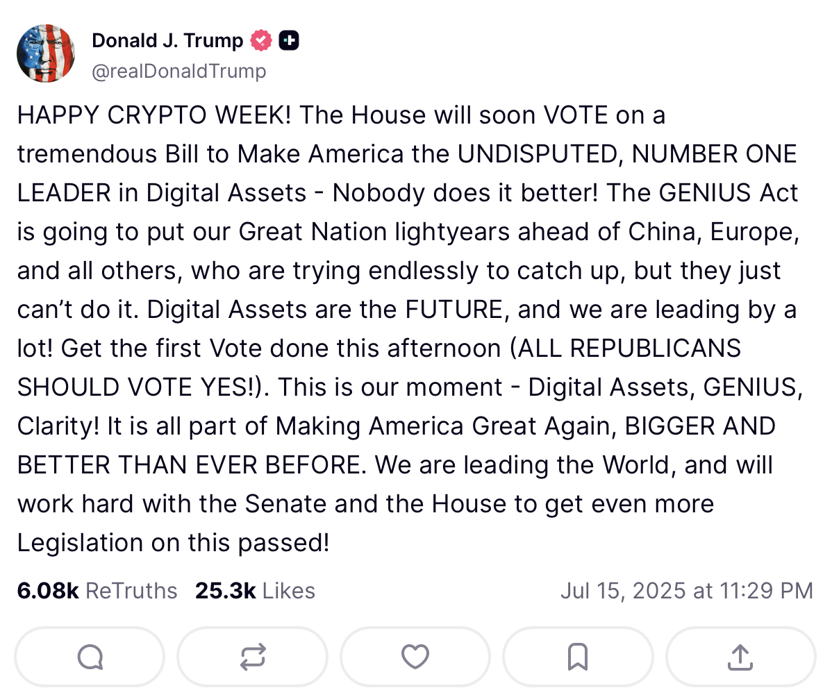 历史性时刻:特朗普正式签署《GENIUS法案》